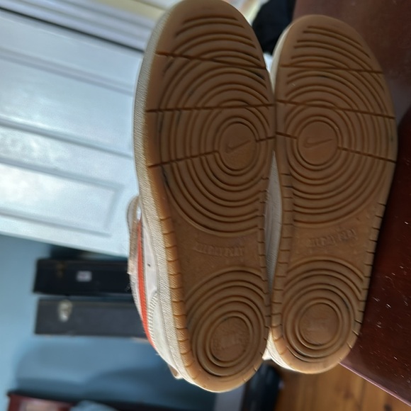 3Y Court Borough Recraft Low Top Sneaker Nike sneakers with orange Swoosh - Picture 9 of 11